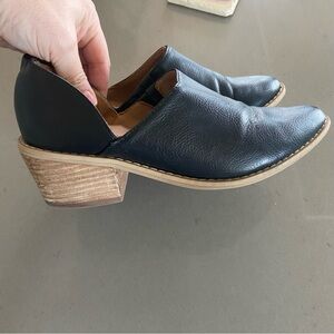 Cynthia Rowley Eddie Slip-On Black Leather Heeled Mules 7.5